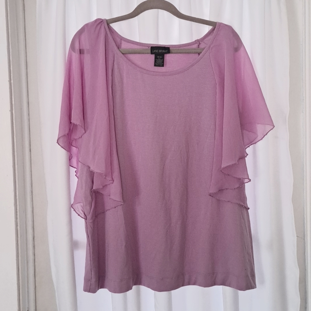NWOT LANE BRYANT FLUTTER SLEEVE TOP/SIZE 18-20
